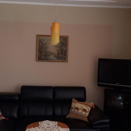 Ildi Apartman Gyenesdiás Exterior foto
