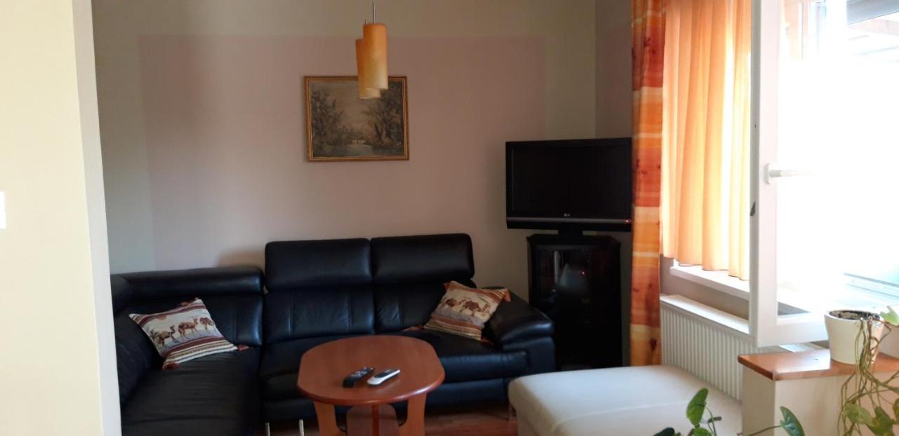 Ildi Apartman Gyenesdiás Exterior foto