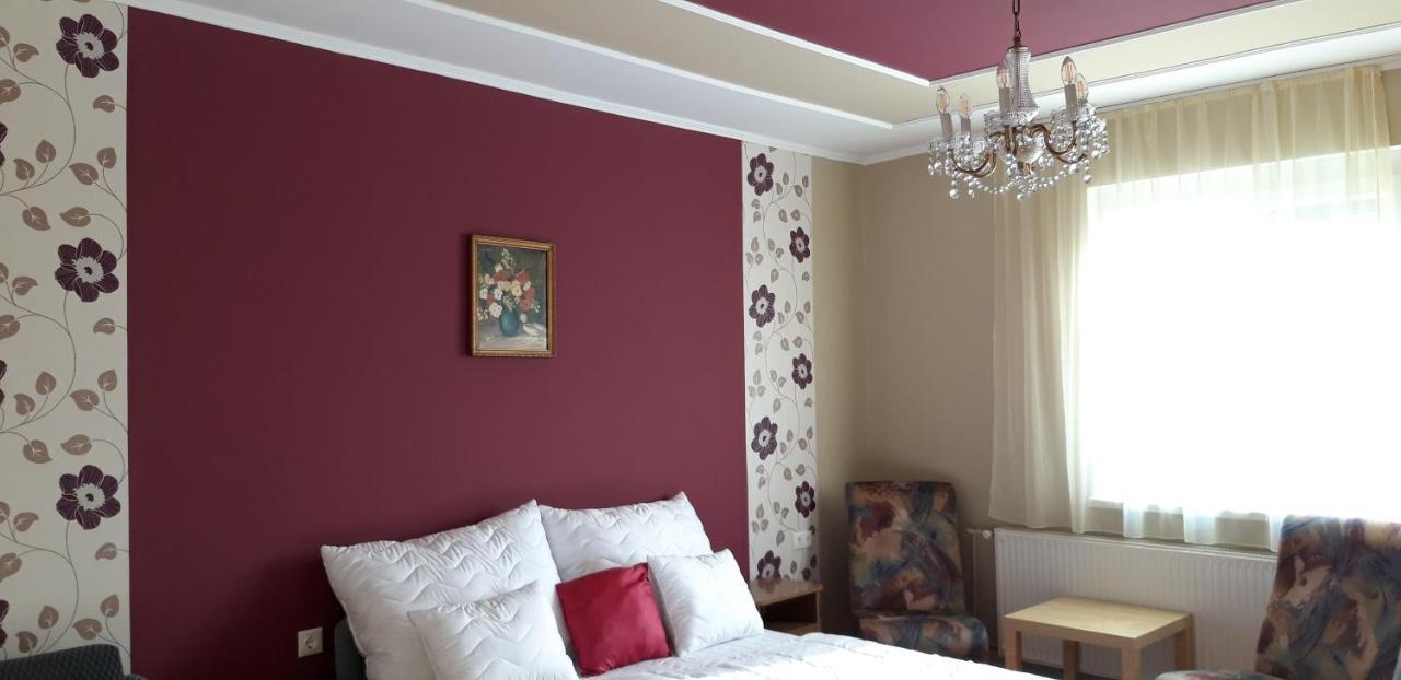 Ildi Apartman Gyenesdiás Exterior foto